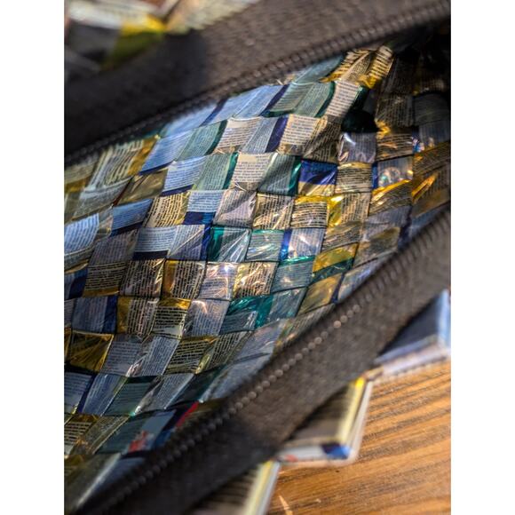 Barcode Candy Wrapper Purse - Picture 3 of 5